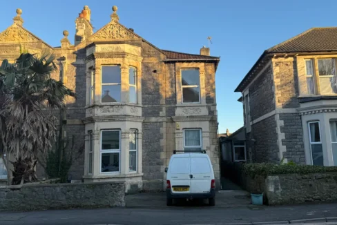 The exterior of a 2-bedroom flat for rent in Weston Super Mare, with off-street parking.