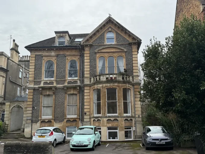 The exterior of a a 2-bedroom flat for rent in Clifton, Bristol, with off-street parking.
